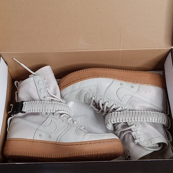 Nike SF Air Force 1 Light Bone AF1 Size 7 - Picture 16 of 16